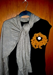 Crochet flower pin 